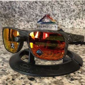 Oakley Holbrook Woodgrain/Ruby Prizm